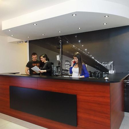 Downtown Apart Hotel Bane Βελιγράδι Εξωτερικό φωτογραφία