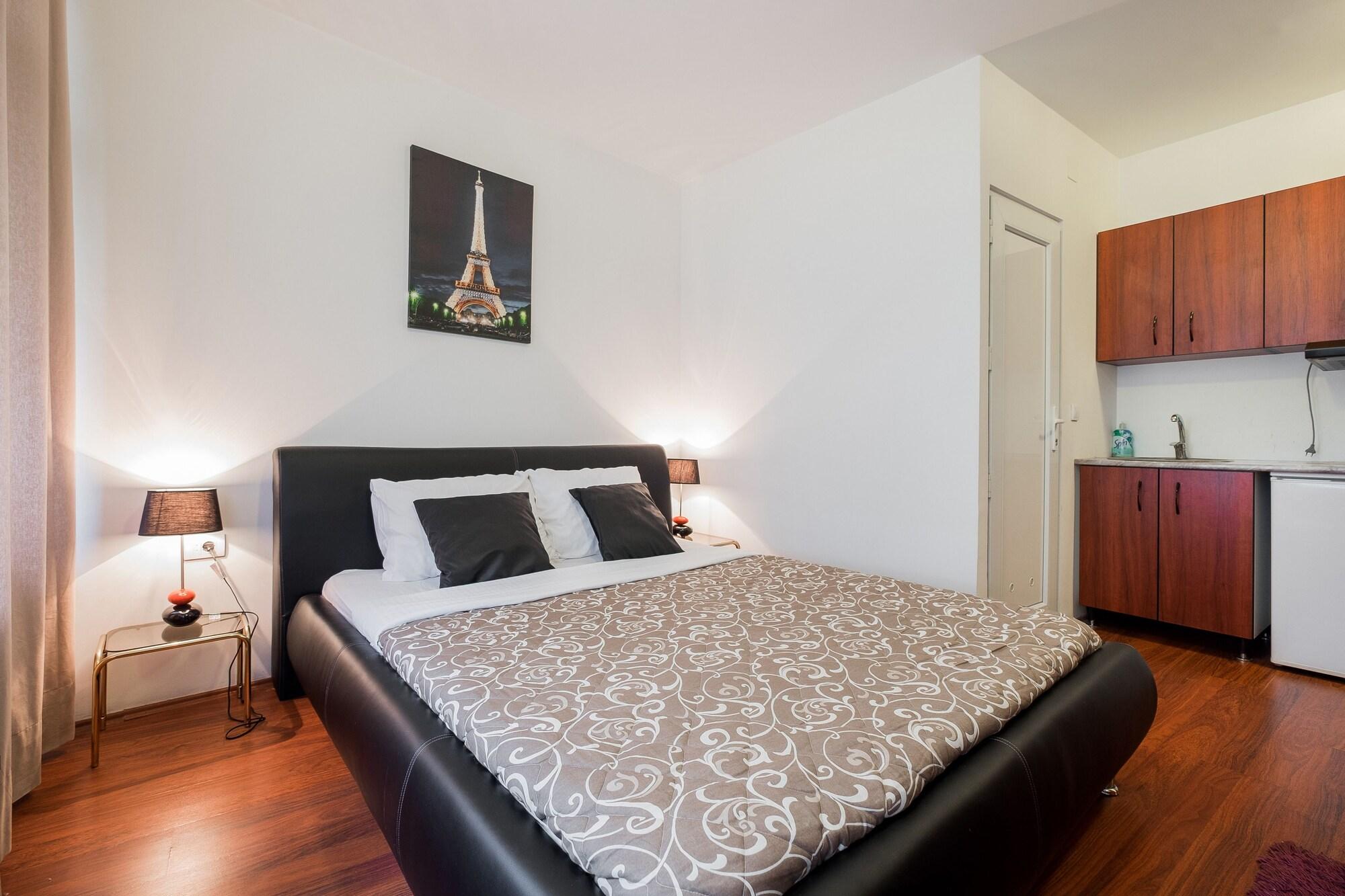 Downtown Apart Hotel Bane Βελιγράδι Εξωτερικό φωτογραφία