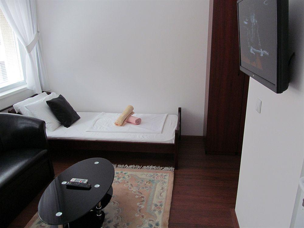 Downtown Apart Hotel Bane Βελιγράδι Εξωτερικό φωτογραφία