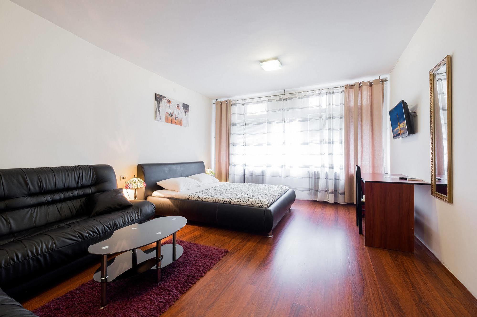 Downtown Apart Hotel Bane Βελιγράδι Εξωτερικό φωτογραφία